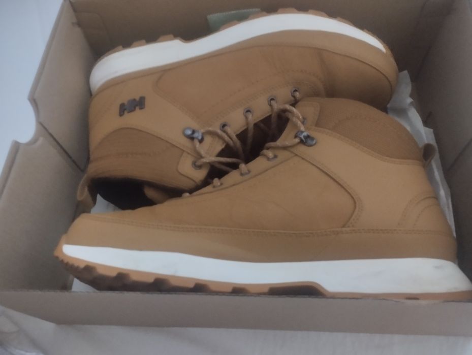 hailey hansen calgary 2