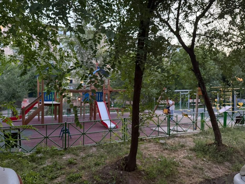 Центре 1 комнатная квартира 3 этаж Кремлевского Калдаякова