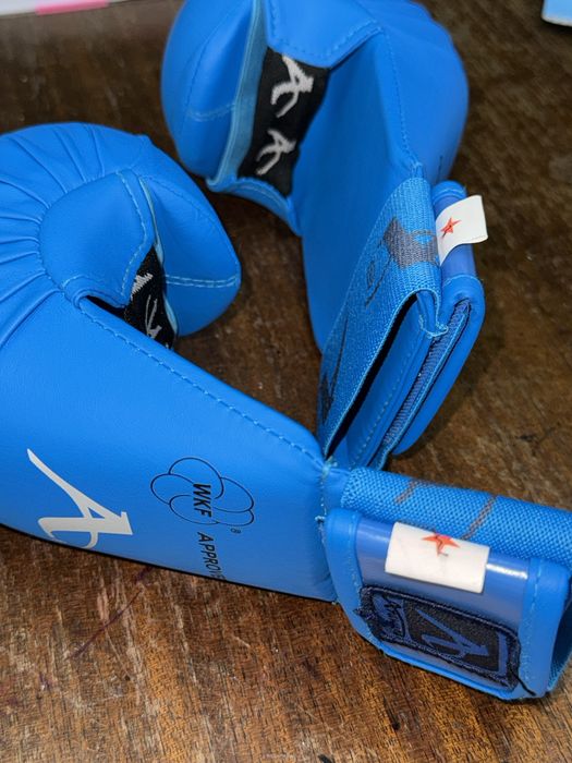 2 пары перчатков по цене одной!