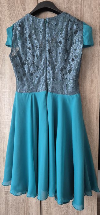 Rochie eleganta in stare noua