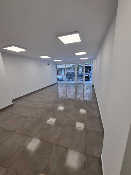 Дава се под наем Магазин в Бургас, Славейков - 120 кв.м за 663 € - Снимка #4