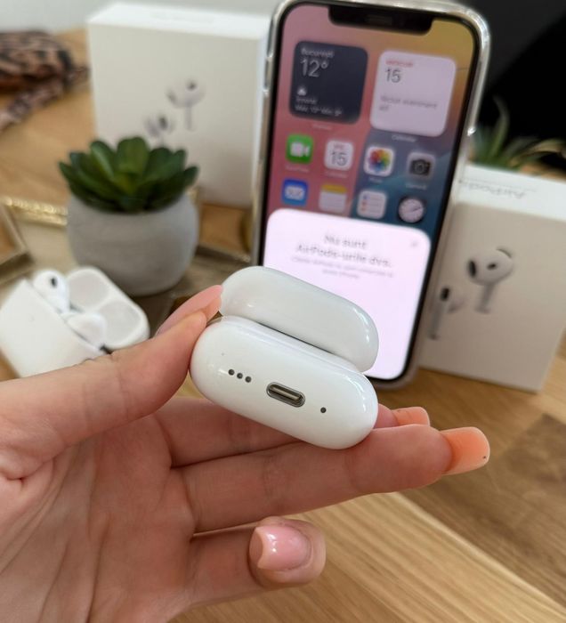 AirPods Gen.4 (Noise Cancelling)