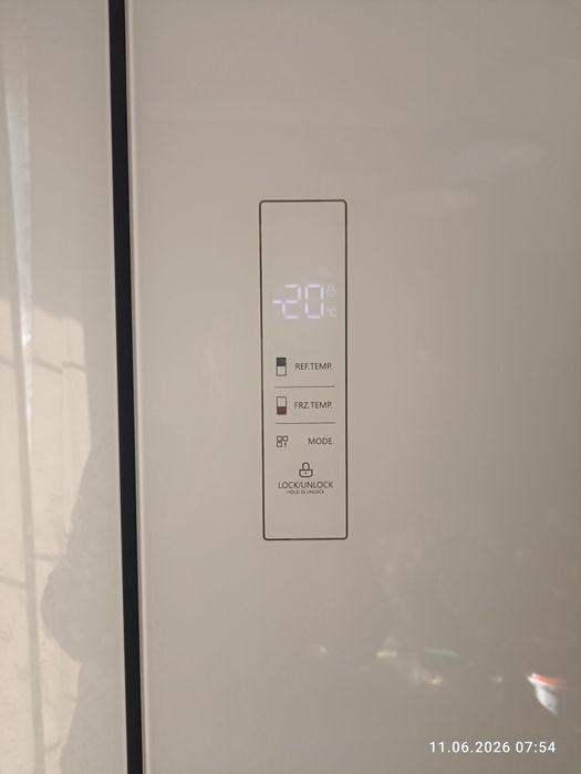 Продается холодильник Midea
