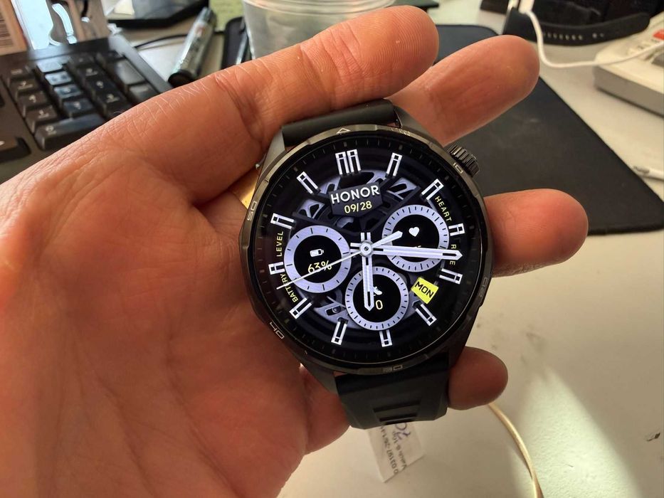 Smart часовник Honor Watch 6