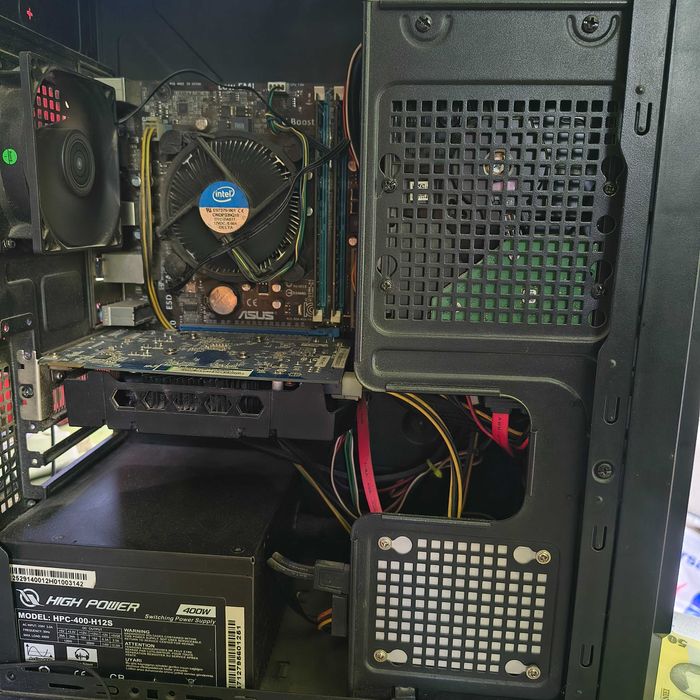 Vand/Schimb Pc office/gaming medium