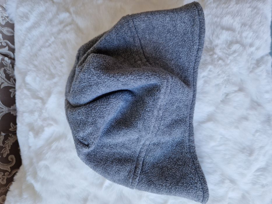 Лот шапки за момиче