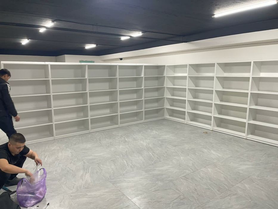Стеллаж витрины полки для магазина