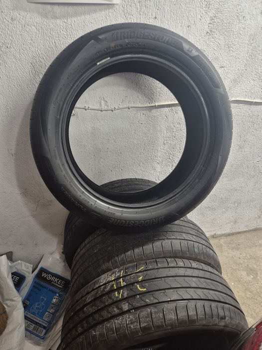 Лятни гуми bridgestone turanza 225/50r19 от toyota chr