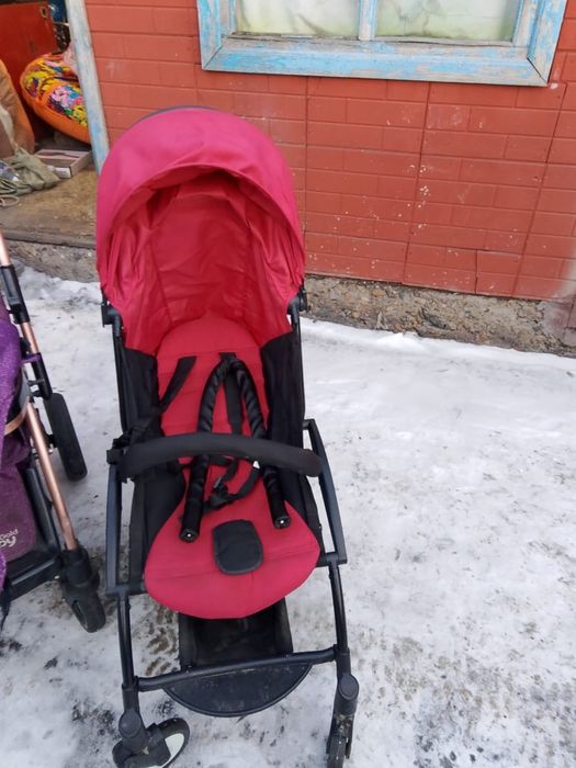 Детская прогулочная коляска