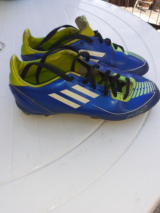 Футболни обувки 35 1/2