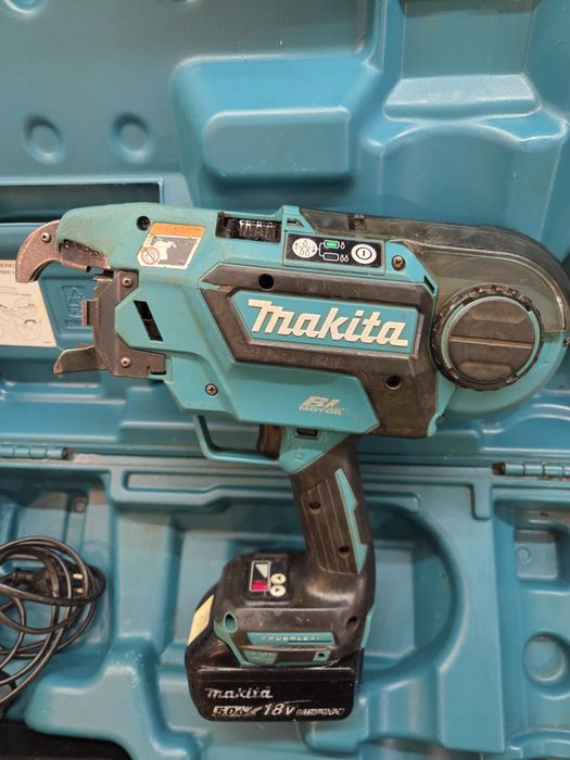 Pistol de legat fier beton Makita DTR180ZJ  ca MAX Rebar 398