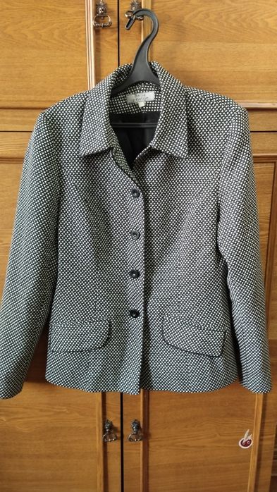 Продам женские вещи б /у