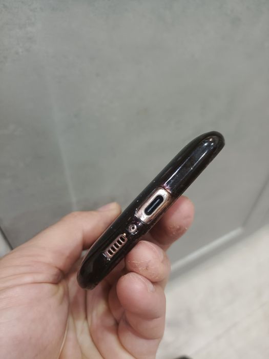 Продам телефон смартфон Самсунг а80