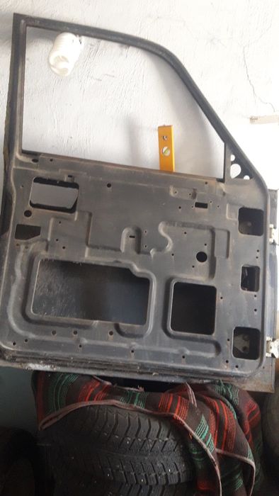 Дверь на автомобиль Газ -3110