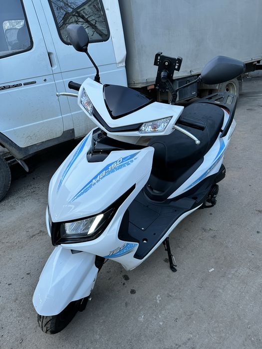 Продам мопед м8.