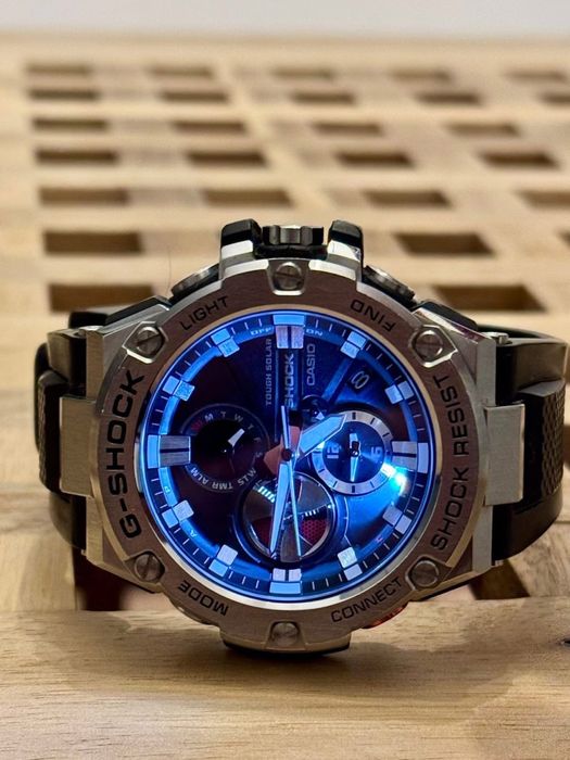 G-shock GST B100