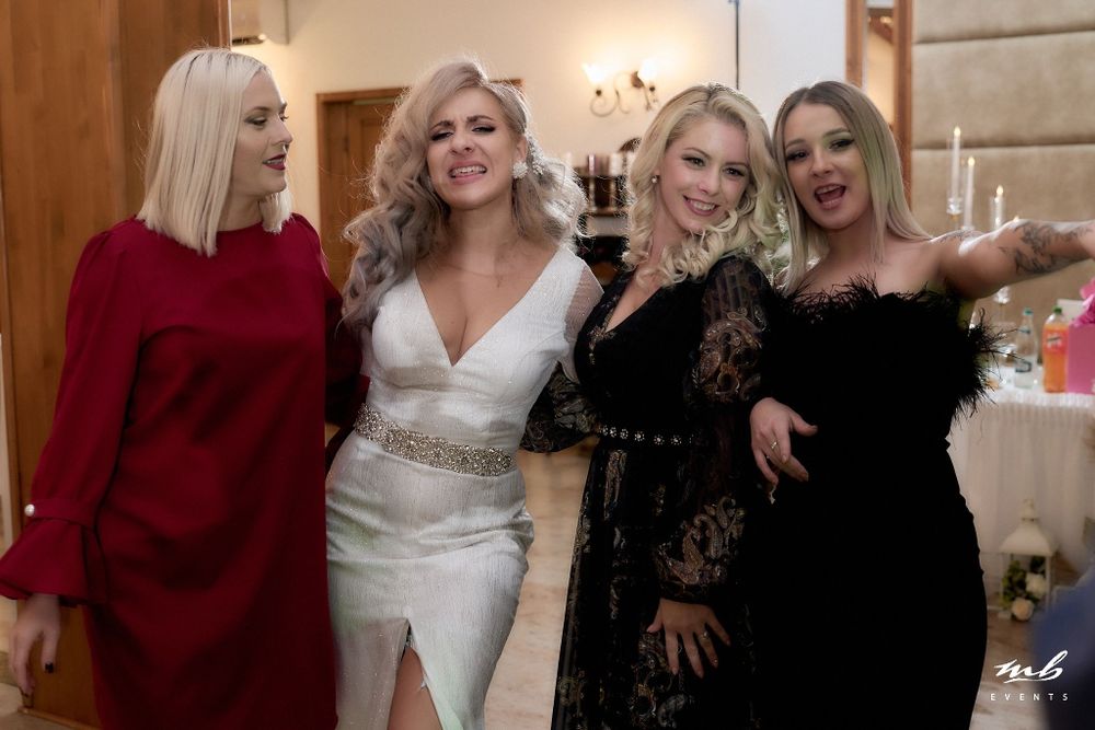 Rochie de mireasa sirena cu trena