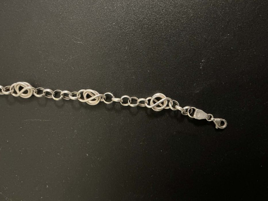 Сребърни гривни дамски