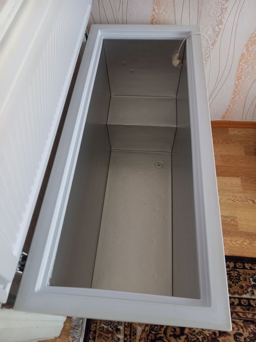 Продам, Морозильная камера