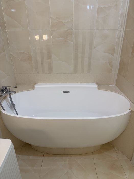 Продам ванну б/у