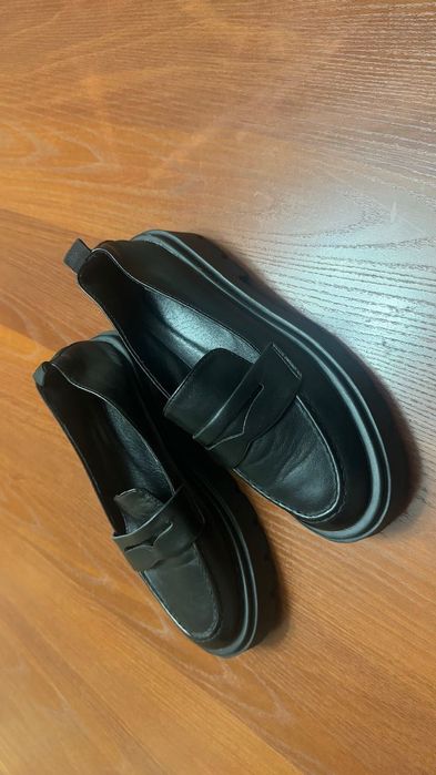 женская обувь одели 2 раза