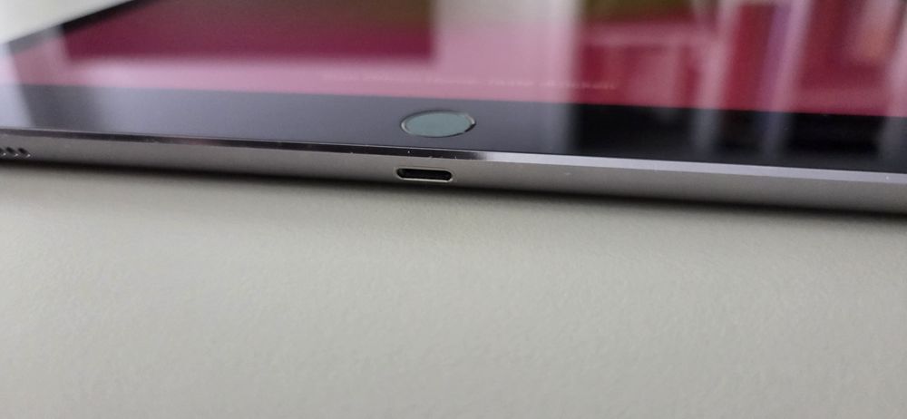 iPad Pro 12.9-inch, 2nd Gen, Wi-Fi,256 GB, 2018