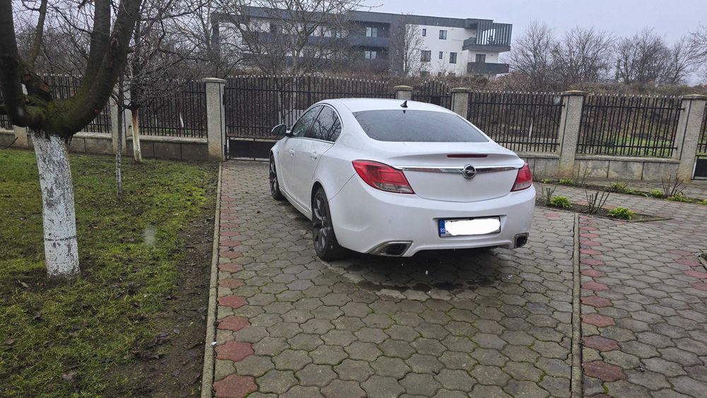 Opel Insignia OPC