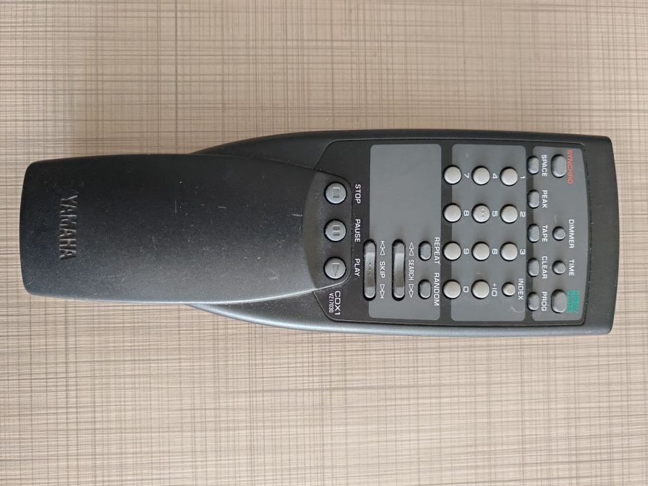 CD плеър  YAMAHA CDX-393 MKII и дистанционно VZ17030