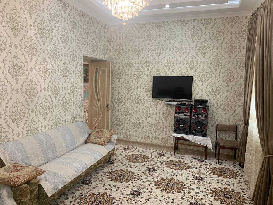 Продается свой, большой дом в Городе Джизаке, махалля Амир Тимура