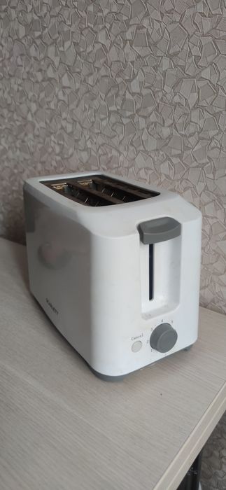 Тостер Scarlett рабочий