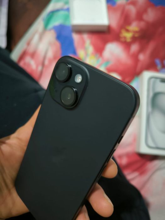 Продам Айфон 15