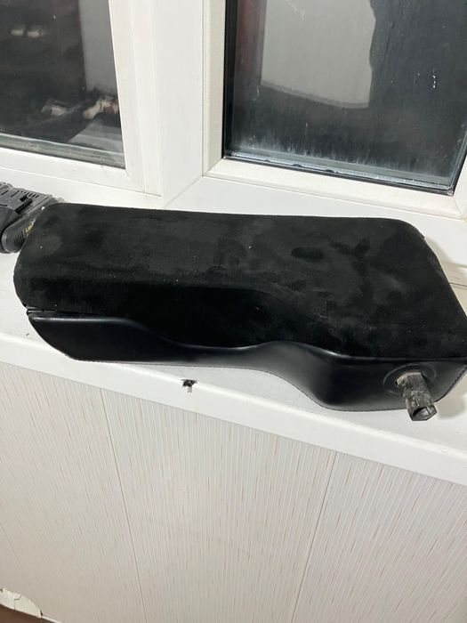 Подлакотник ауди а6 с4 100