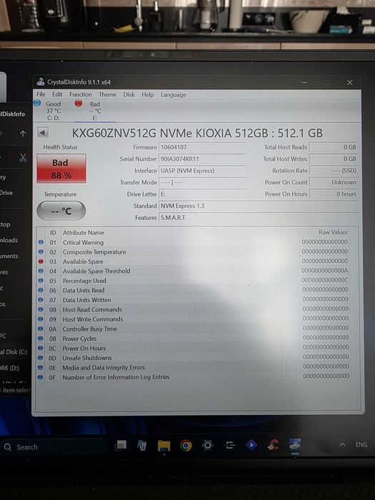 Адаптер с 512gb  NVMe disk към usb A/usb C