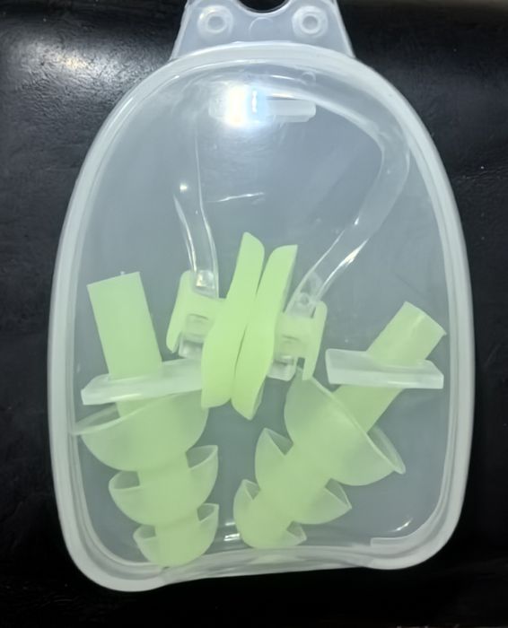 Беруши и зажим для носа