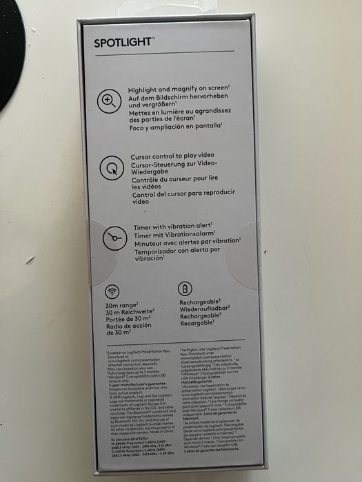 Презентатор Logitech Spotlight Presentation Remote