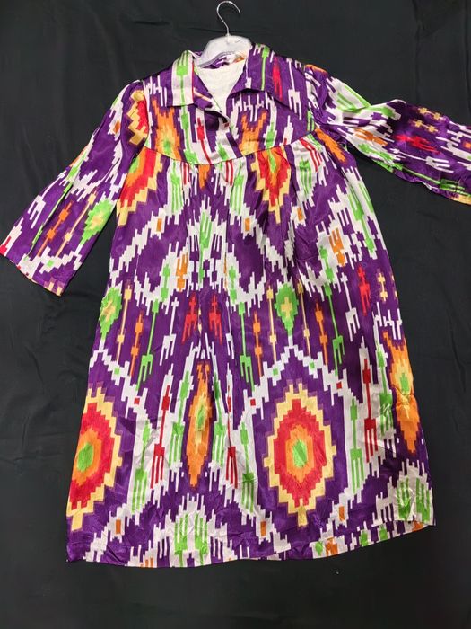 Натуральный шелк  Женское платье атлас  производство Россия 1979 г