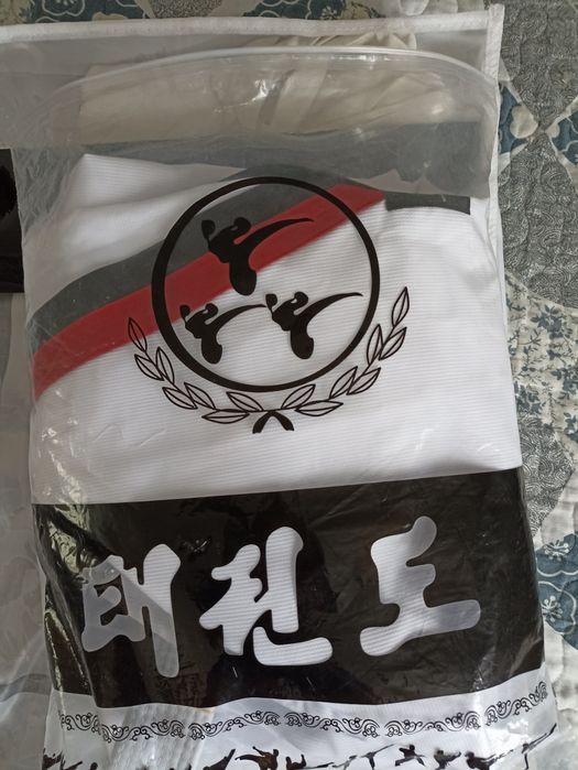 Кимоно для таеквондо