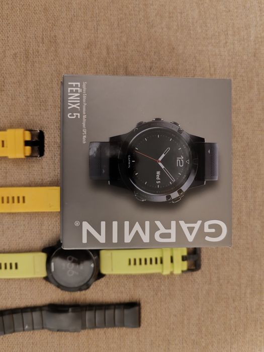 Garmin Fenix 5 Sapphire edition in conditii bune