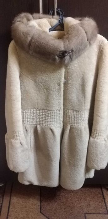 Шуба цигейковая с воротником