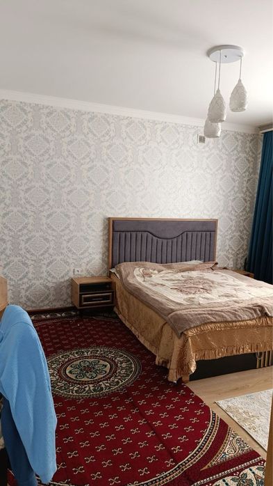 Янги Хаятский р-н/ 2 этажный дом/ 5 ком/ дом/ участок