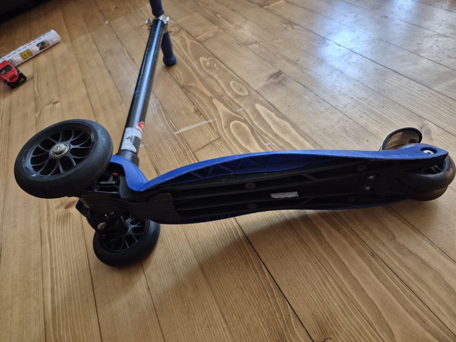 Тротинетка Micro Maxi и Oxelo B1