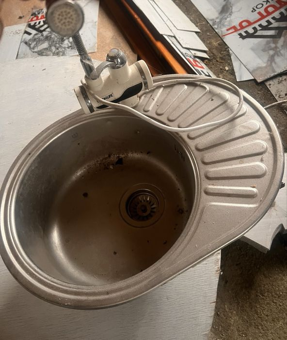 Продам унитаз новый