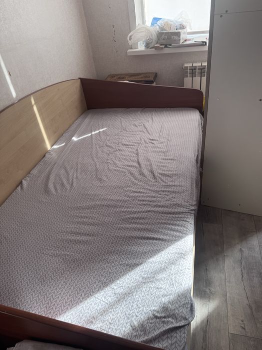 Продам кровать 15 000 тенге