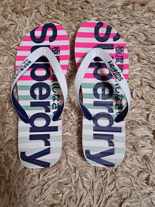 Мъжки  чехли Superdry