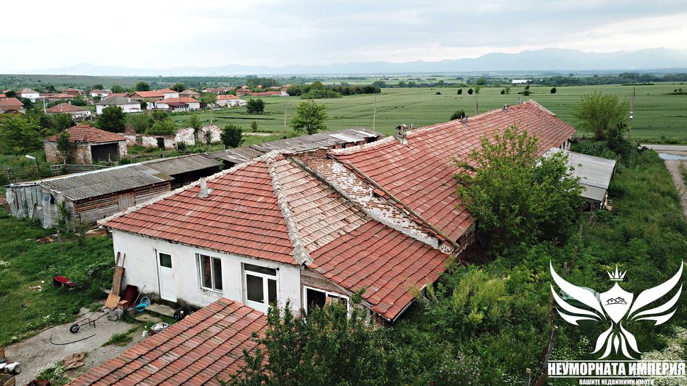 Продавам склад/селскостопански сгради 530РЗП в имот 3500кв с.Богданица