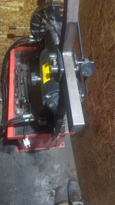 Продам дископравный станок,  пользовались мало.