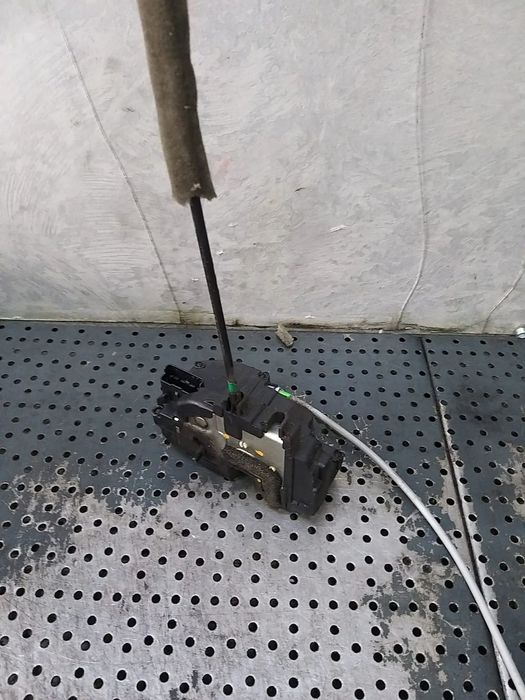 Broasca usa dreapta spate nissan qashqai j10 nj10 jj10e facelift