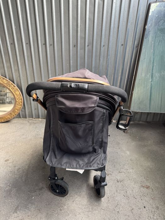 Срочно продам прогулочная коляска