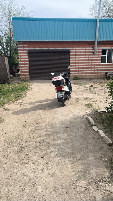 Продам мопед м8