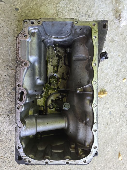 Baie de ulei Xdrive motor N47D20C, cu tot cu senzor, număr wapp +393272235043
